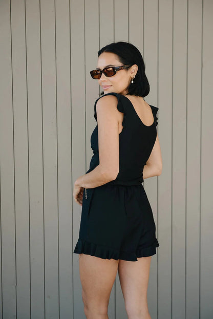 Lara - Plavky s volánikmi a vstavanou podprsenkou